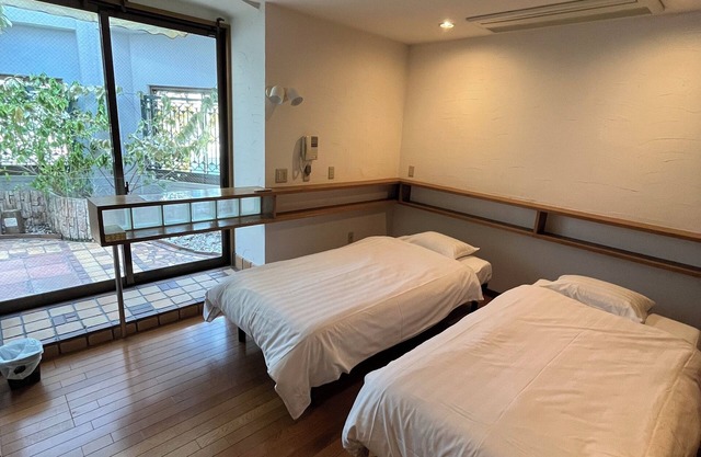 7 bedrooms. An inn with good access in the center of Osaka.