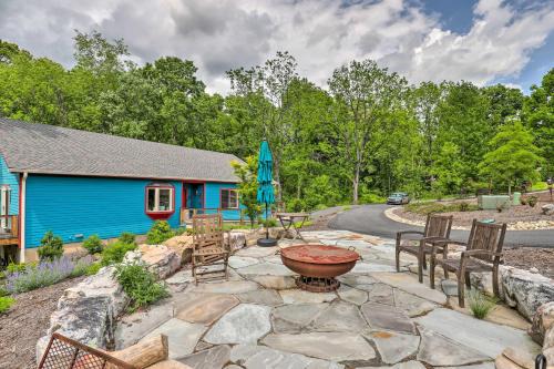 7 Mi to Dtwn Asheville Apartment with Patio
