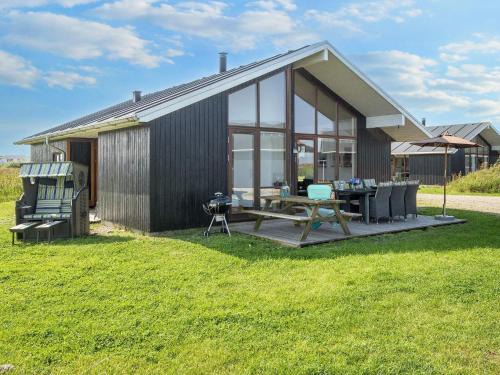 7 person holiday home in Ulfborg-By Traum