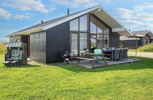 7 person holiday home in Ulfborg-By Traum