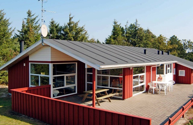 7 person holiday home in Henne-By Traum