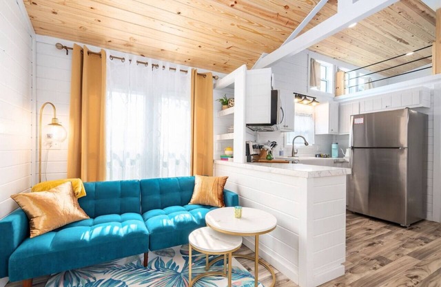 7 Retro Chalet Lake Guntersville Mins to City Harbor