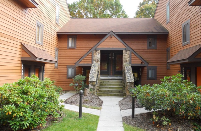 7 Springs - Swiss Mountain Condo, 2 Bedroom, 2 Bath - Recently Updated with Wifi