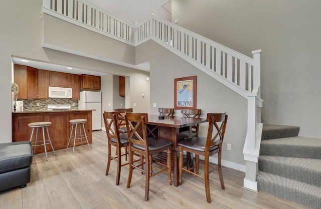 728 Disciples Village Condo