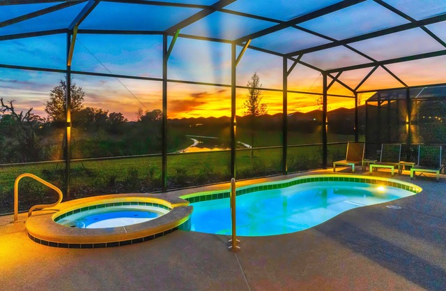 7663 Oakmoss Loop