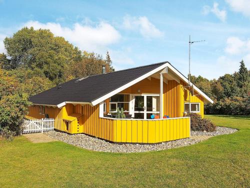 8 person holiday home in Faxe Ladeplads