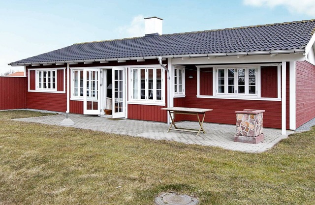 8 person holiday home in Aabenraa-By Traum