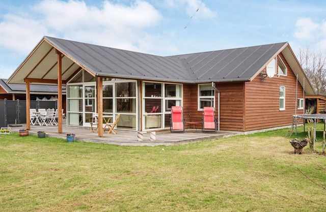 8 person holiday home in Glesborg