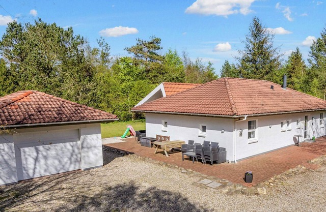 8 person holiday home in Højslev-By Traum