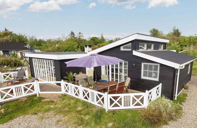 8 person holiday home in Løgstør-By Traum