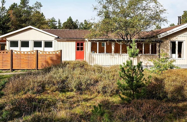 8 person holiday home in Oksbøl