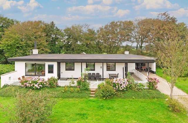8 person holiday home in Struer
