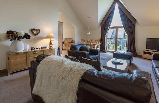 8 The Gallops - Upstairs property - sleeps 4 guests in 2 bedrooms