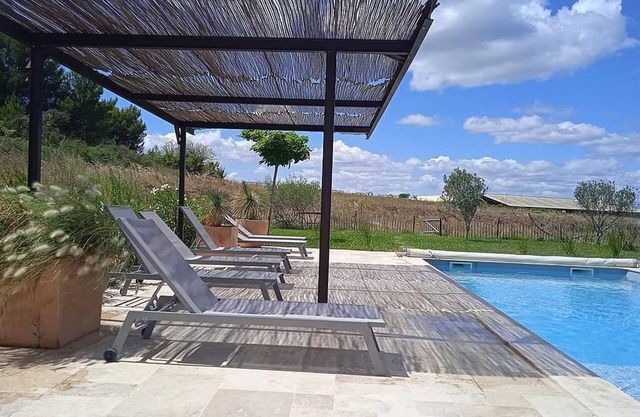 80m2 gîte with swimming pool in a peaceful natural setting between vineyards and garrigue (2)