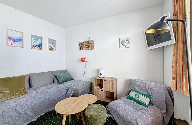 815 Nécou by Interhome