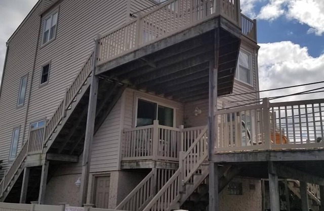 8501 Sounds Ave Unit 10