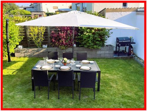 85qm mit Garten und eigener Garage für 6 Personen, Moderne trifft Tradition - Apartment "Rosie"