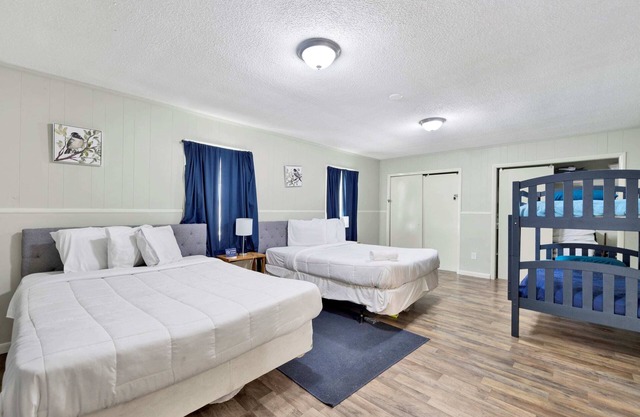 86th Cozy Coop