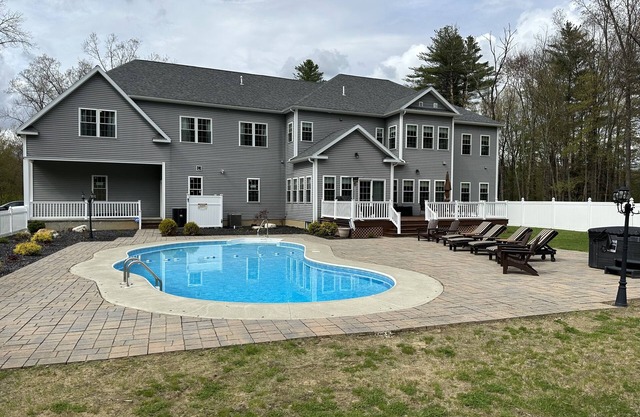 9 Bedroom Mansion🏡Heated Pool🏊HotTub🛁 > Skiing⛷️Track🏇Town🌇SPAC🎶Lake🏖️Golf⛳️Casino🎰