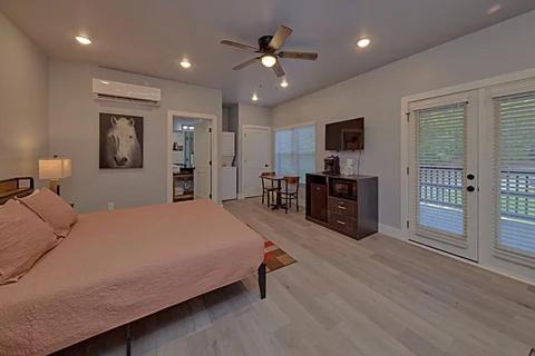#9 Studio Town Place 2