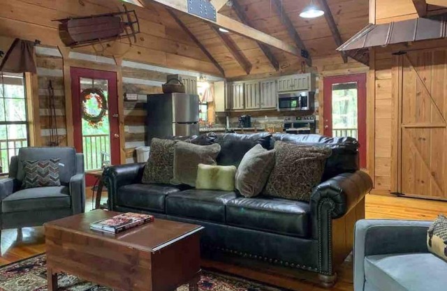 $99 August MidWeek SALE+Cabin+HotTub+Pet+GR8Coffee+NEW Bath
