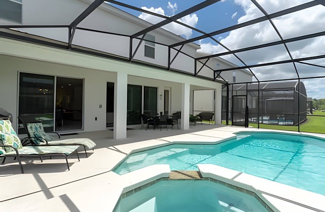 9BR/9.5BA - 20 guests Luxury Villa Sonoma Resort