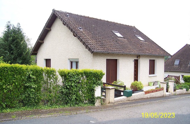 A 5 Minutes à Pied du Bourg , Maison Avec Jardin Arboré