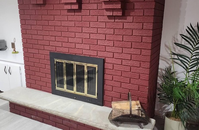 A basement apartment with one Bed room + suite / fully furnished.