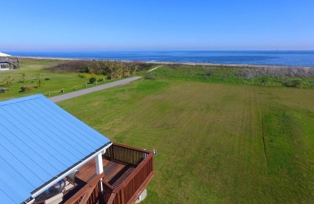 A Beach Getaway - Coastal Realty Group