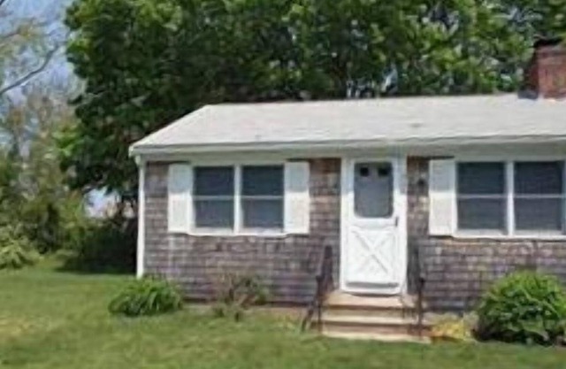 A Cottage Gem Minutes To Paines Creek Beach
