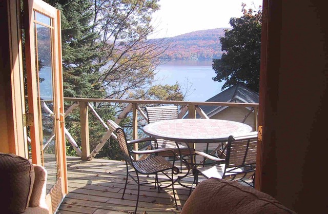 A delightful and artfully decorated 3 bedroom w lakefront in Cooperstown