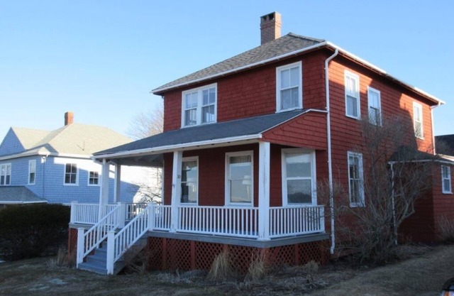 A fabulous family cottage, with ocean views throughout~