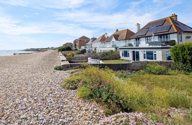 A family house that sleeps 11 guests in 5 bedrooms