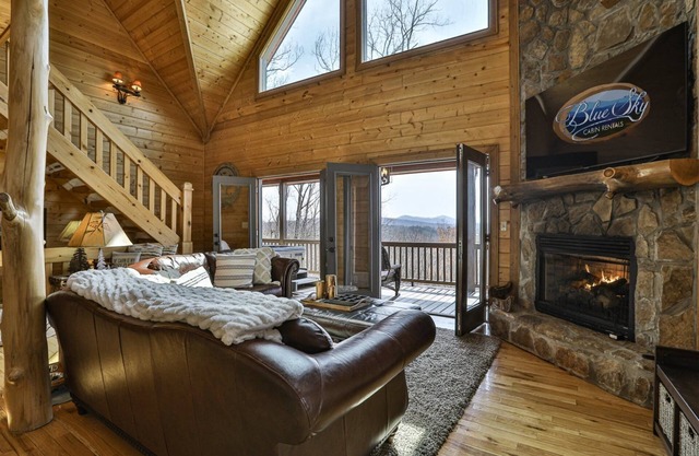 A Golden Retreat | Morganton, GA