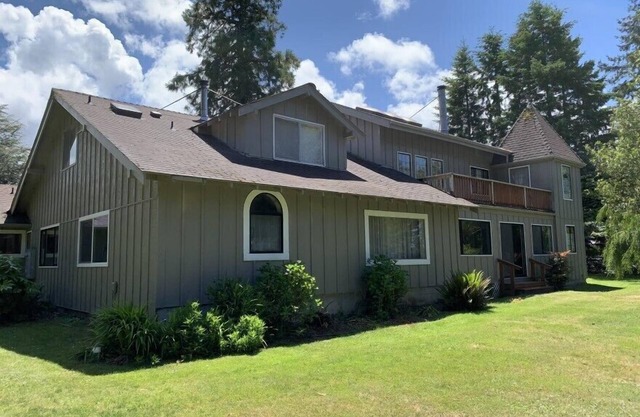 A Home on the Range at Bandon Crossings 6 bedrooms