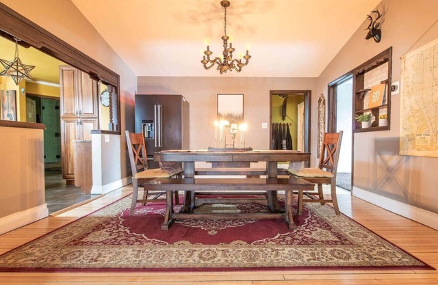 A Large Rustic Farmhouse In Bay View, Wisconsin