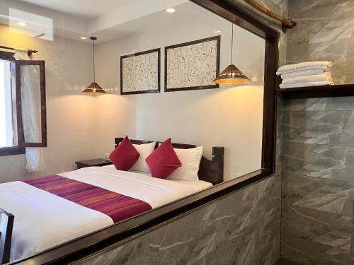 A Little Luangprabang- Namkhan Heritage Guesthouse