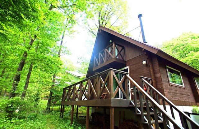 A log house surrounded by dense trees You can enj - HARUNA LODGE/Nasu-gun Tochigi