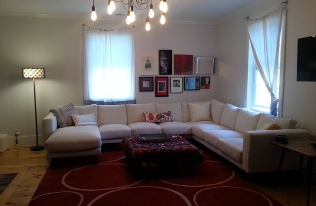 A Mix of Mod & Vintage in the Historic West End, walking distance to downtown