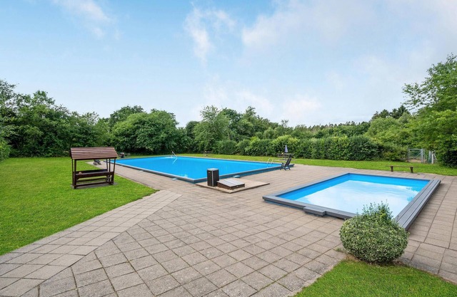 A modern vacation home with cozy furnishings awaits you in Truust.