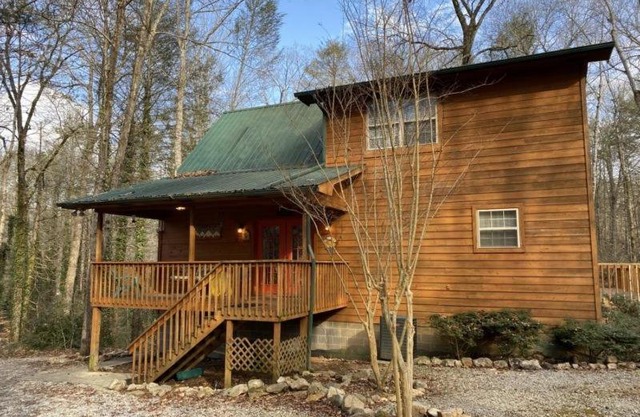 A Nature's Delight - 3 Bedrooms, 2 Baths, Sleeps 6 cabin