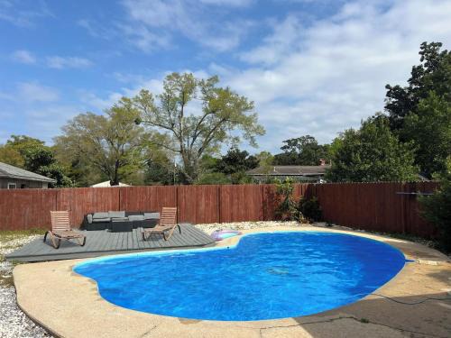 A Poolside Paradise