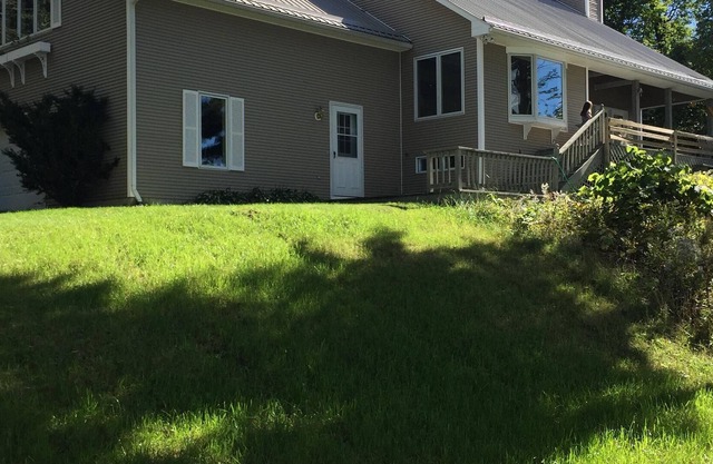 A Renovated, Modern House with A/C and Full Amenities (NOT a old camp!!!)