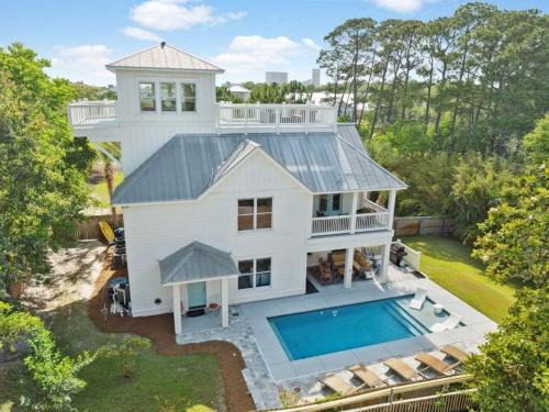 A Sea of Blue - 241 Overlook Dr