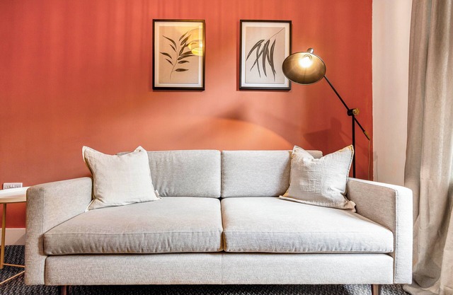 A Stylish And Modern Two Bedroom Apartment In The Heart of East London