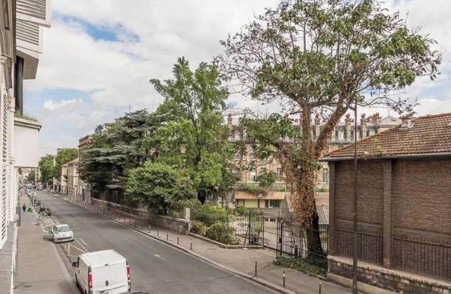 A STYLISH PARISIAN ESCAPE IN THE HEART OF PARIS – SAINT GERMAIN