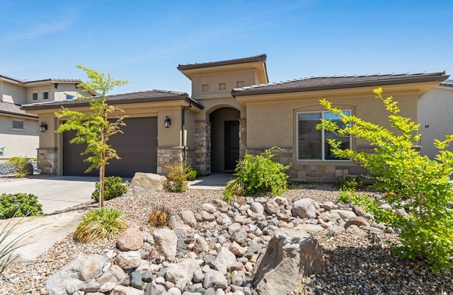 A Vacation Vista Dog-Friendly, Great Location, Bikes And Pool!