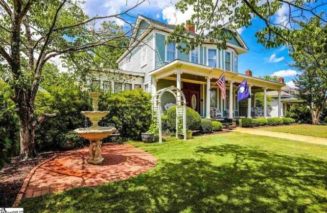 A Victorian Jewel circa 1907 w/modern accrutaments: Gourmet Ktch, Veranda, BBQ