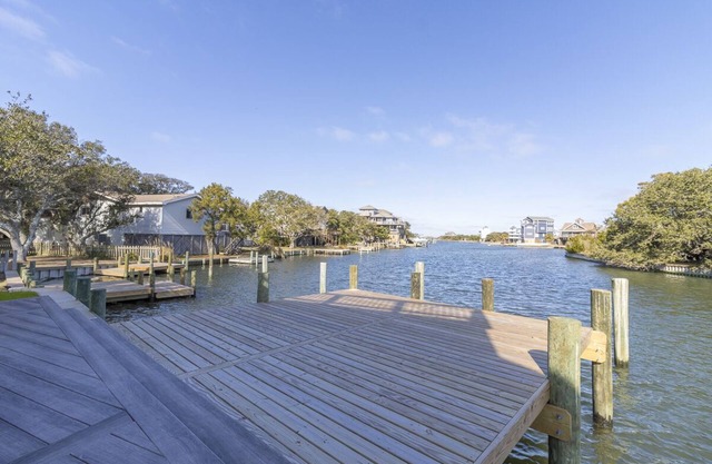 A Water Lover's Paradise w/ Breathtaking Views From All 3 Levels