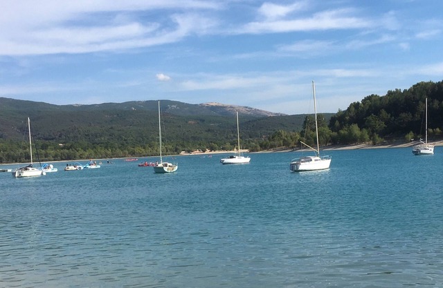 A10 Minutes à Pied du lac Ste Croix, Appartement 4/5 Pers